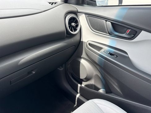 Certified 2023 Hyundai Kona SEL FWD image 27