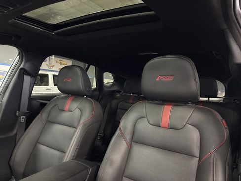 Certified 2025 Chevrolet Trax RS w/ Sunroof Package image 7