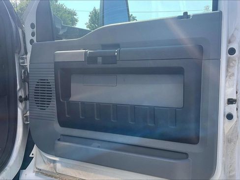Used 2018 Ford F650 2WD Regular Cab Super Duty image 22