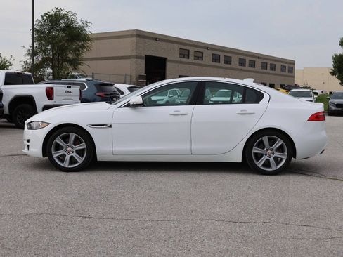 Used 2018 Jaguar XE Premium AWD/4WD image 8