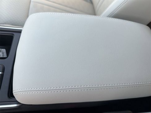 New 2025 Kia Sorento S image 40