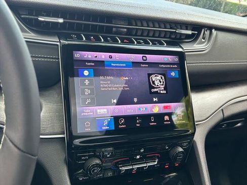 Certified 2025 Jeep Grand Cherokee Limited w/ MOPAR Finishing Package image 52