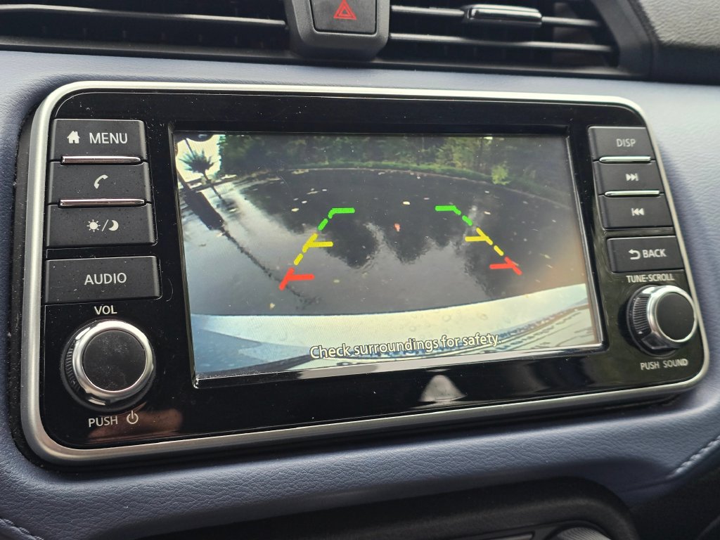Used 2024 Nissan Versa SV FWD image 18