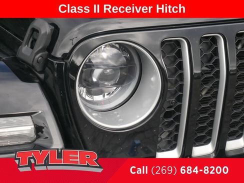 Used 2023 Jeep Wrangler Unlimited Sahara w/ Cold Weather Group AWD/4WD image 10