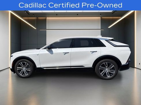 Certified 2024 Cadillac Lyriq Luxury RWD image 2