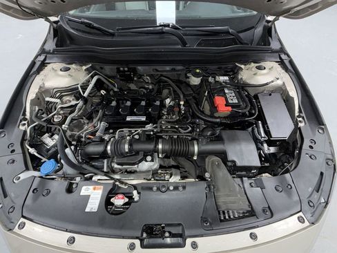 Used 2019 Honda Accord LX image 18