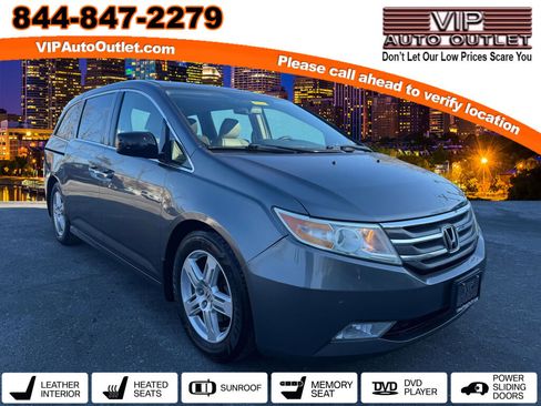 Used 2013 Honda Odyssey Touring Elite image 1