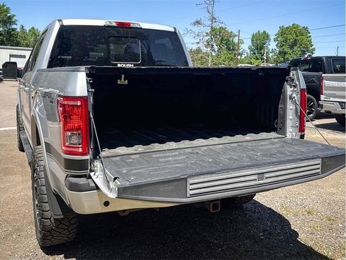 Used 2017 Ford F150 XLT w/ Equipment Group 302A Luxury AWD/4WD image 8