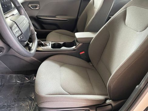 Used 2025 Kia K4 LXS image 25
