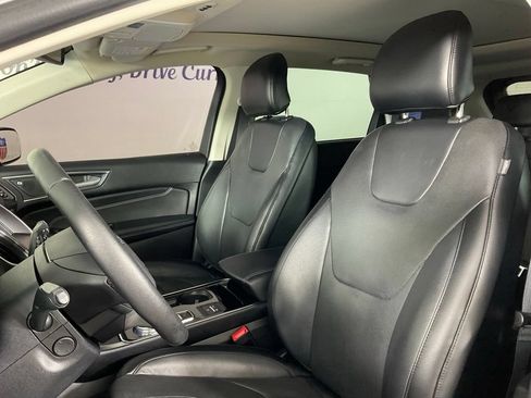 Certified 2019 Ford Edge Titanium w/ Equipment Group 301A FWD image 13