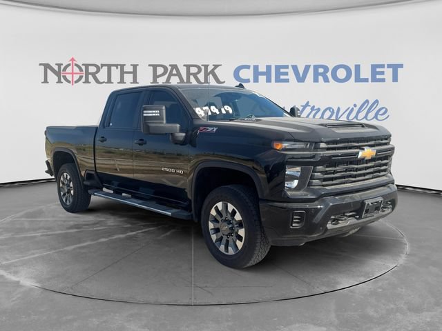 Used 2025 Chevrolet Silverado 2500 Custom w/ Custom Value Package AWD/4WD image 1