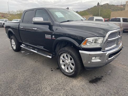 Used 2018 RAM 2500 Laramie w/ Convenience Group image 5