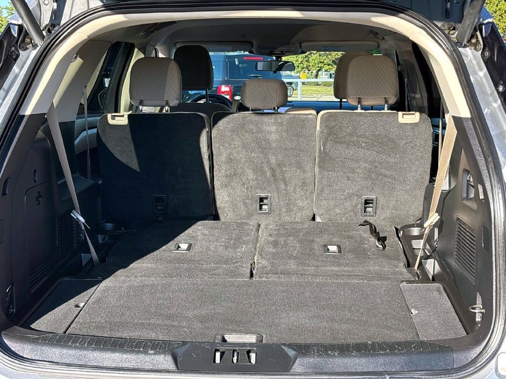 Used 2021 Ford Explorer 4WD image 14