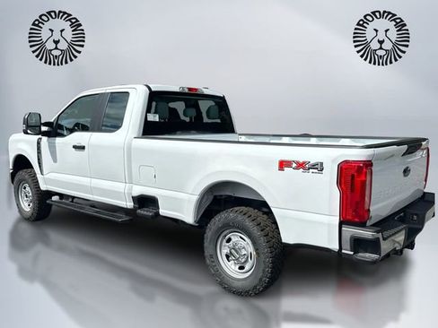 New 2026 Ford F250 XL w/ XL Off-Road Package image 7