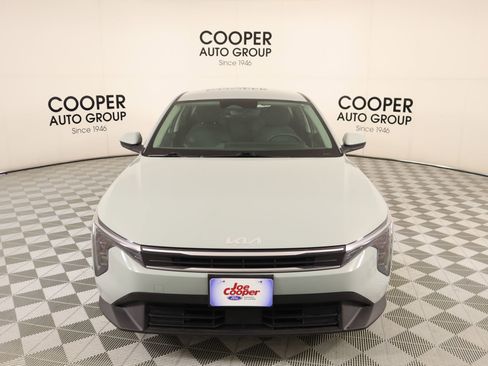 Used 2025 Kia K4 LXS image 8
