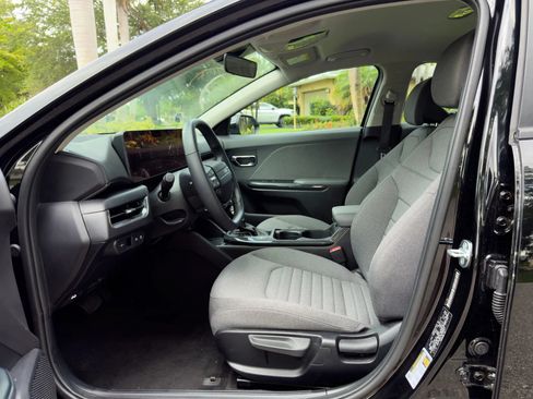 Used 2025 Kia K4 EX FWD image 20