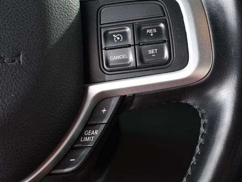 Used 2020 RAM 2500 Big Horn w/ Night Edition AWD/4WD image 35