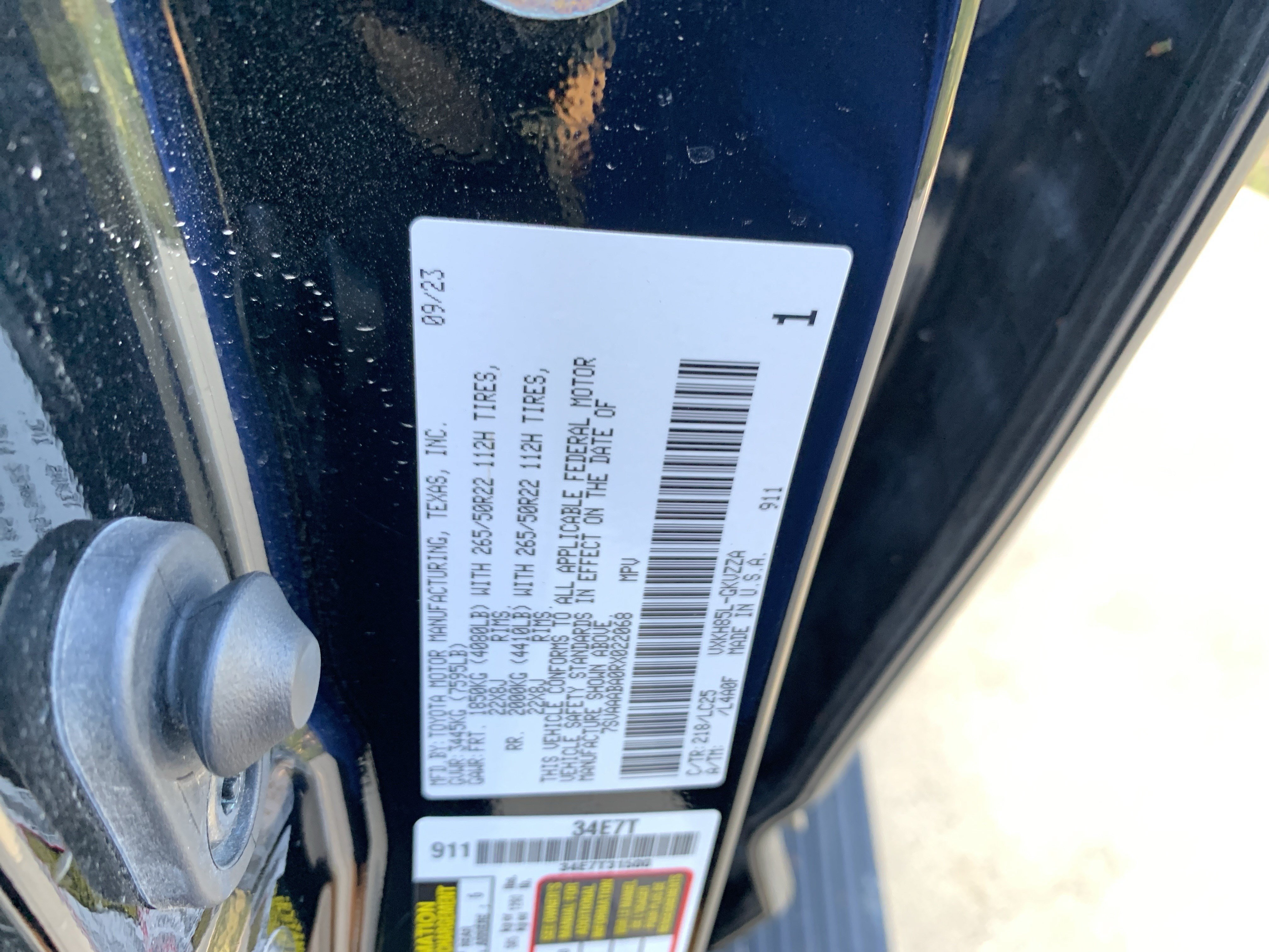 Used 2024 Toyota Sequoia Capstone AWD/4WD image 36