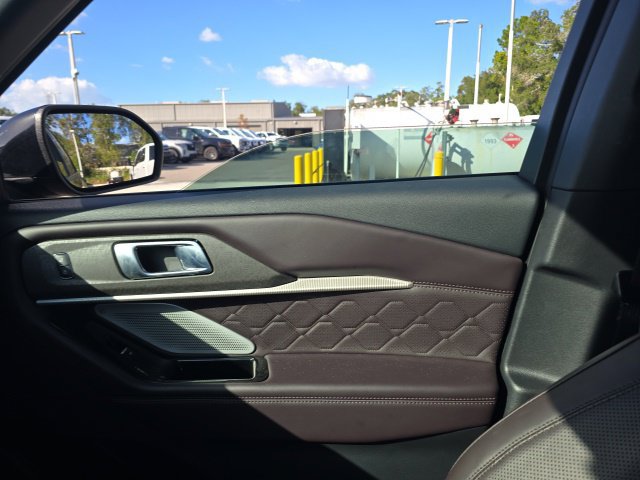 Used 2025 Ford Explorer Platinum w/ Ultimate Package RWD image 18