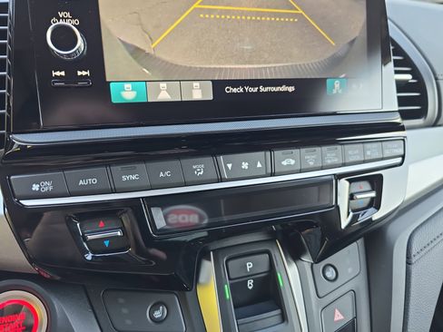 Used 2025 Honda Odyssey EX-L image 23