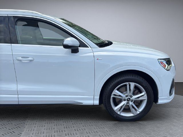 Used 2021 Audi Q3 2.0T Premium Plus w/ Premium Plus Package AWD/4WD image 32
