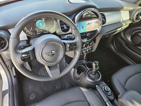 Used 2024 MINI Cooper Convertible image 27