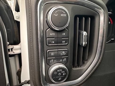 Used 2022 GMC Sierra 1500 SLT w/ SLT Premium Plus Package image 21