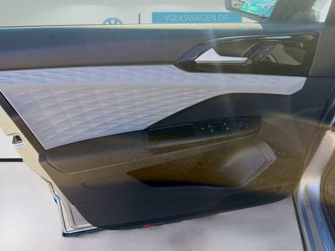 Certified 2023 Volkswagen Taos S image 20