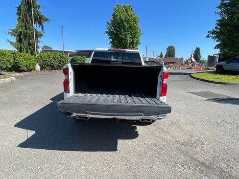 Used 2022 Chevrolet Silverado 1500 LTZ w/ LTZ Premium Package AWD/4WD image 10