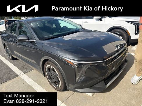 Used 2025 Kia K4 EX FWD image 1