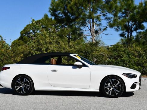 Used 2024 Mercedes-Benz CLE 300 4MATIC Cabriolet image 51