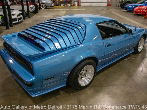 Used 1988 Pontiac Firebird Formula image 7