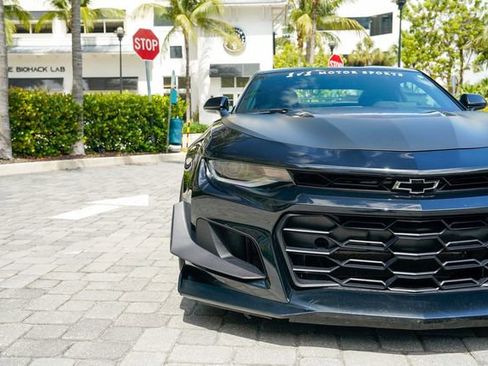 Used 2018 Chevrolet Camaro ZL1 RWD image 6