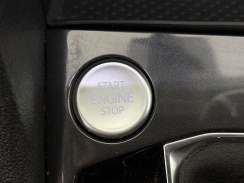 Used 2024 Volkswagen Tiguan SE FWD image 27