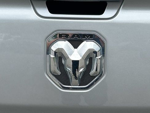 Used 2023 RAM 1500 Laramie AWD/4WD image 11