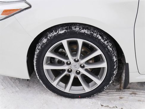 Used 2015 Toyota Avalon XLE Touring image 8