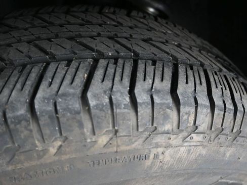 Used 2024 Toyota 4Runner SR5 AWD/4WD image 28