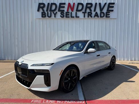 Used 2023 BMW 740i w/ Executive Package RWD image 1