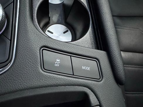 Used 2023 Cadillac XT6 Sport image 38