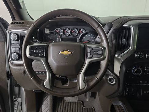 Used 2021 Chevrolet Silverado 3500 LT w/ Convenience Package AWD/4WD image 13
