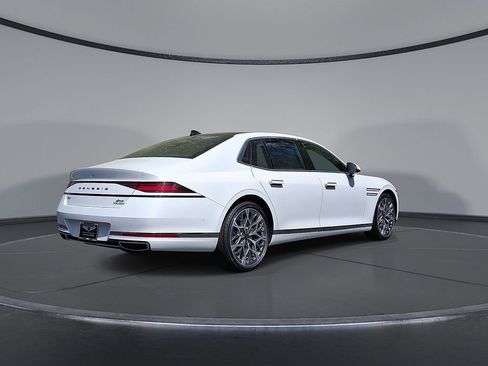 Used 2025 Genesis G90 3.5T AWD/4WD image 25