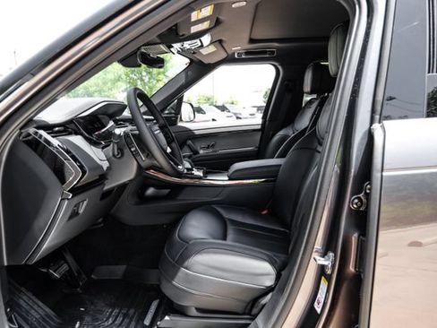 New 2026 Land Rover Range Rover Sport Dynamic SE AWD/4WD image 4
