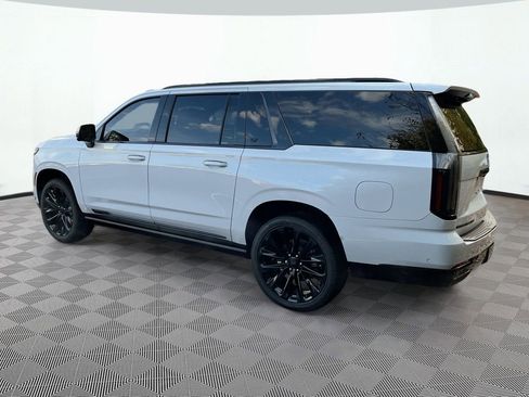 New 2026 Cadillac Escalade ESV Luxury w/ LPO, Radiant Package image 7