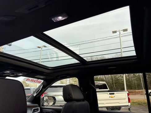 Certified 2024 Chevrolet Tahoe High Country image 12