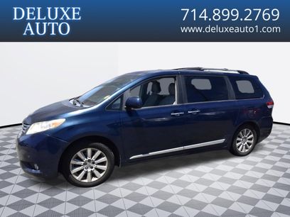 Used 2011 Toyota Sienna Limited w/ Premium Pkg