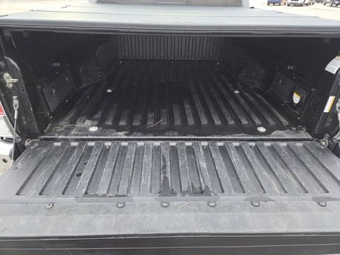 Used 2017 Toyota Tacoma Limited image 30