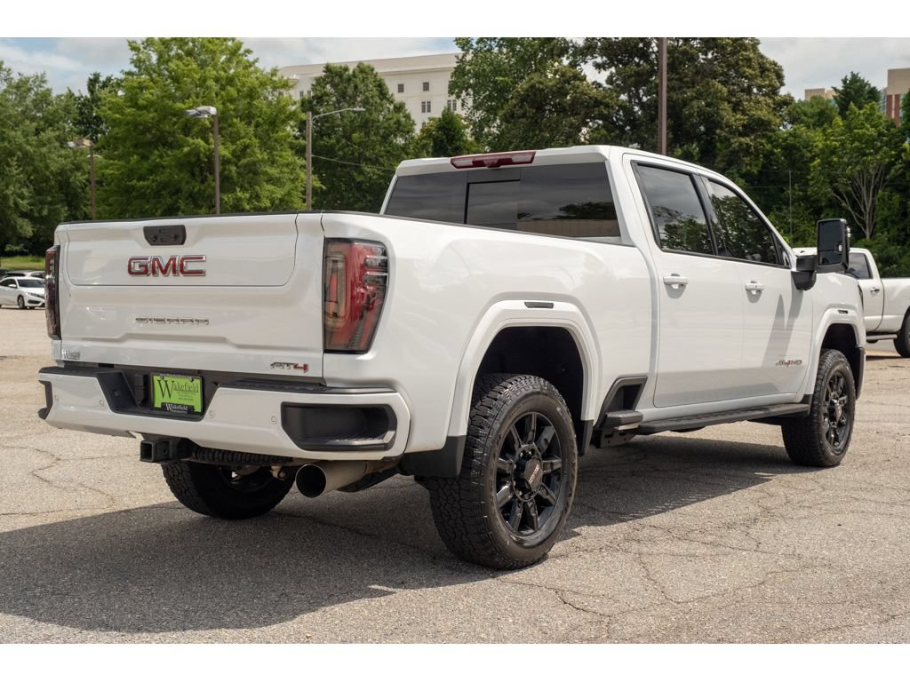 Used 2026 GMC Sierra 2500 AT4 AWD/4WD image 8