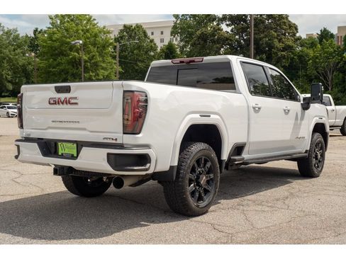 Used 2026 GMC Sierra 2500 AT4 w/ AT4 Premium Plus Package AWD/4WD image 8