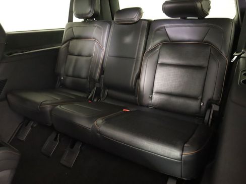 New 2026 Lincoln Navigator L Black Label AWD/4WD image 12