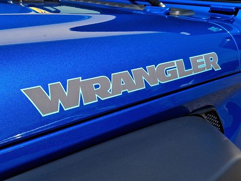 Used 2024 Jeep Wrangler Unlimited Sport AWD/4WD image 30